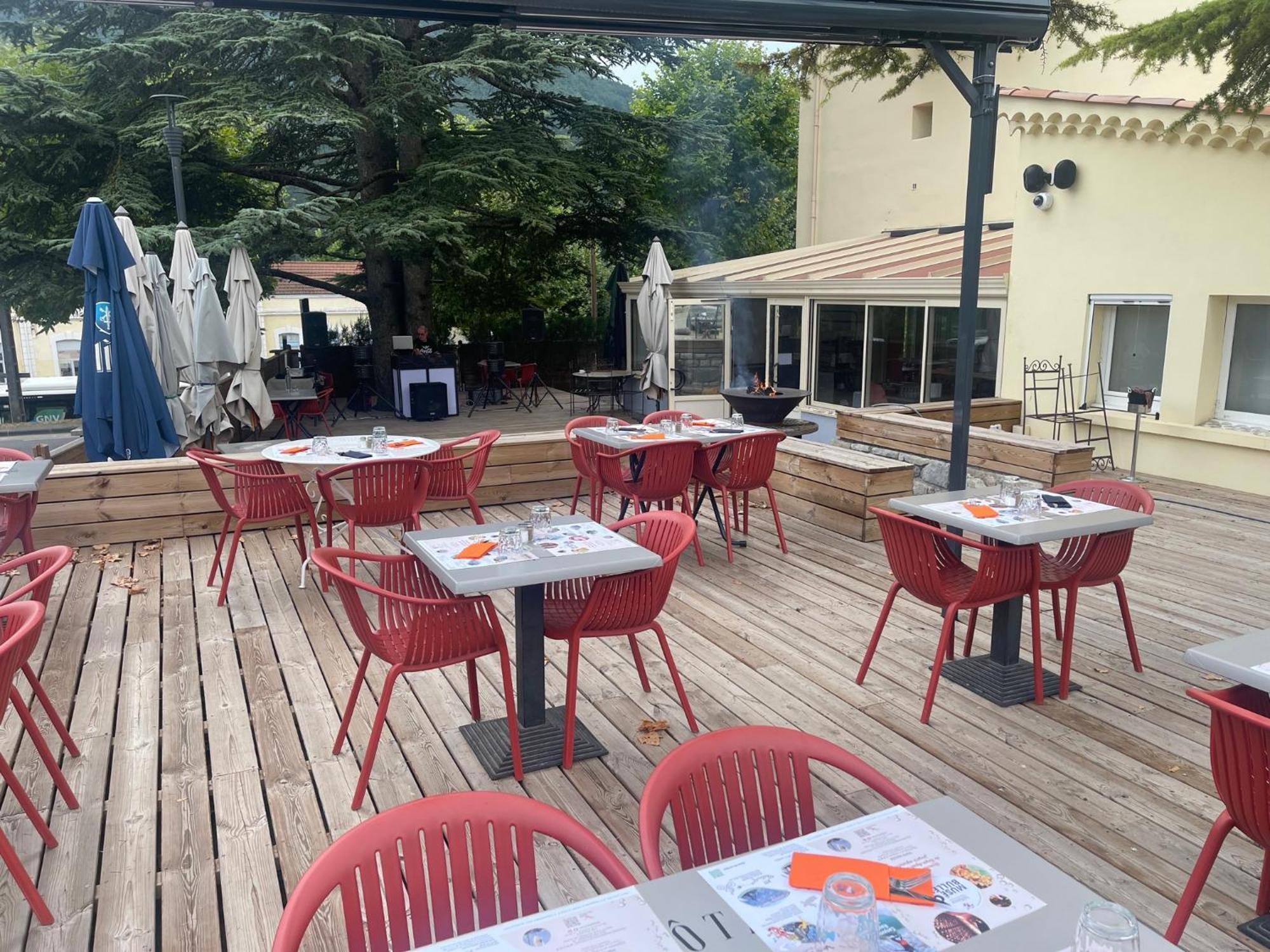 Logis Hotel & Restaurant Le Carnot Die Exterior photo